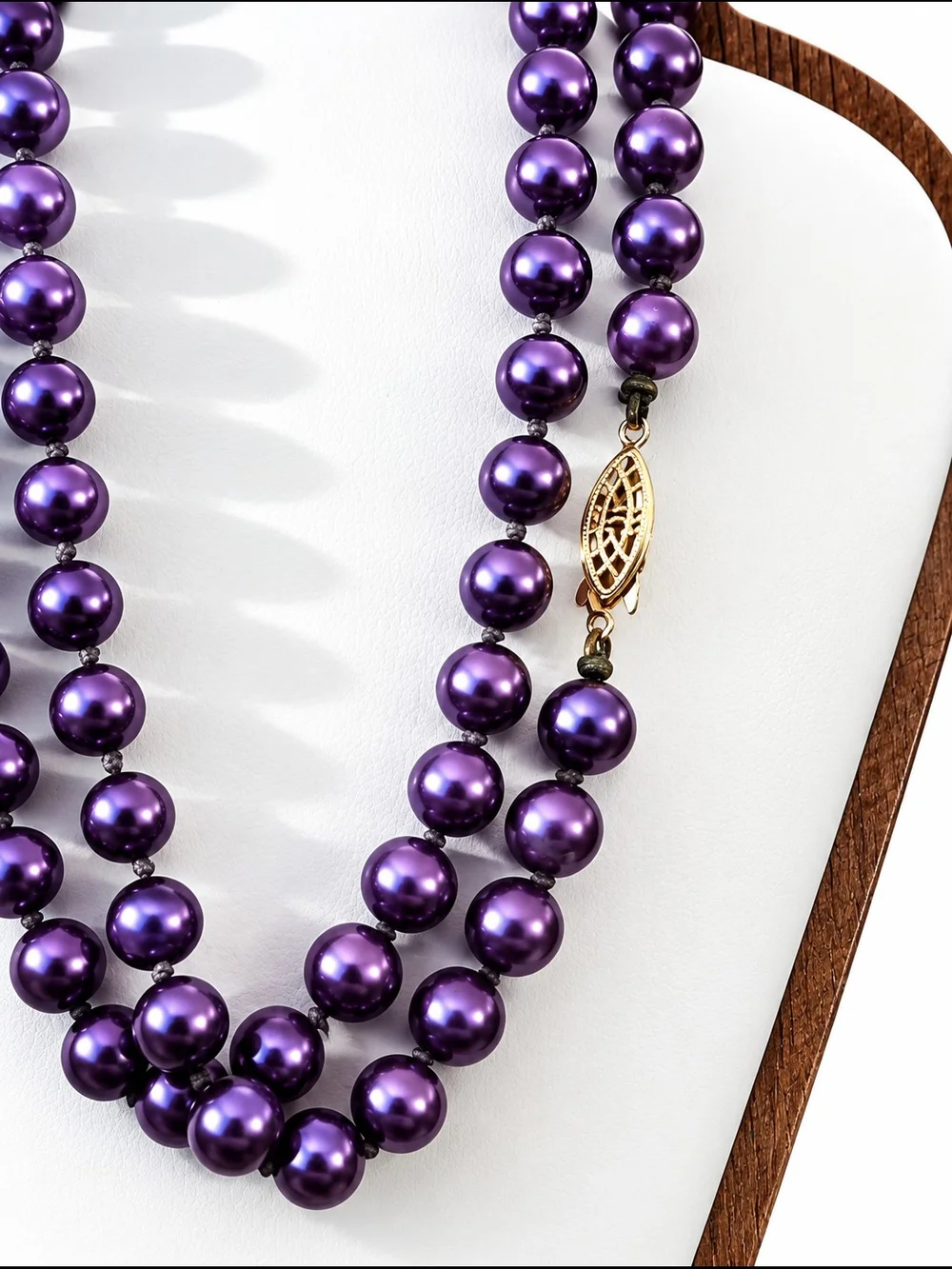 Elegant Vintage Purple Faux Glass Pearl Necklace - Women's Jewelry 30 Inches